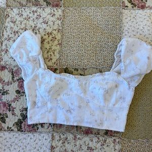 PERFECT Aritzia Wilfred Floral Ruffle Crop Top, size M